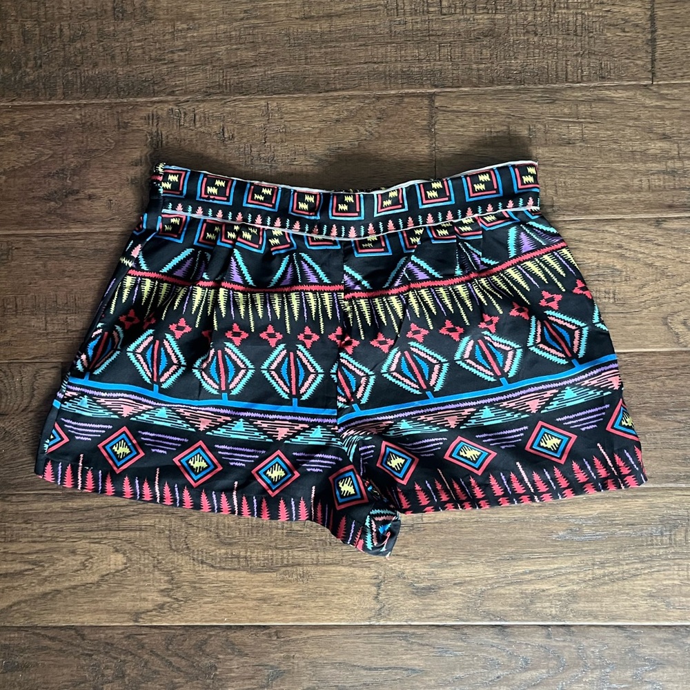 Colorful Shorts (S/M) - Picture 2 of 2